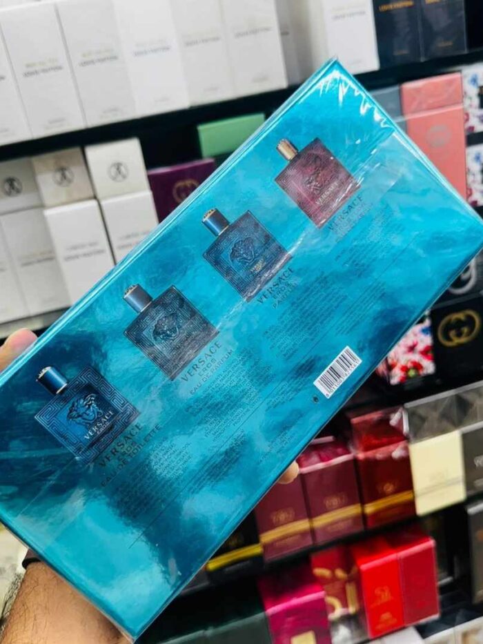 Versace Pour Homme Eau De Toilette Gift Set (3 x 50ml)